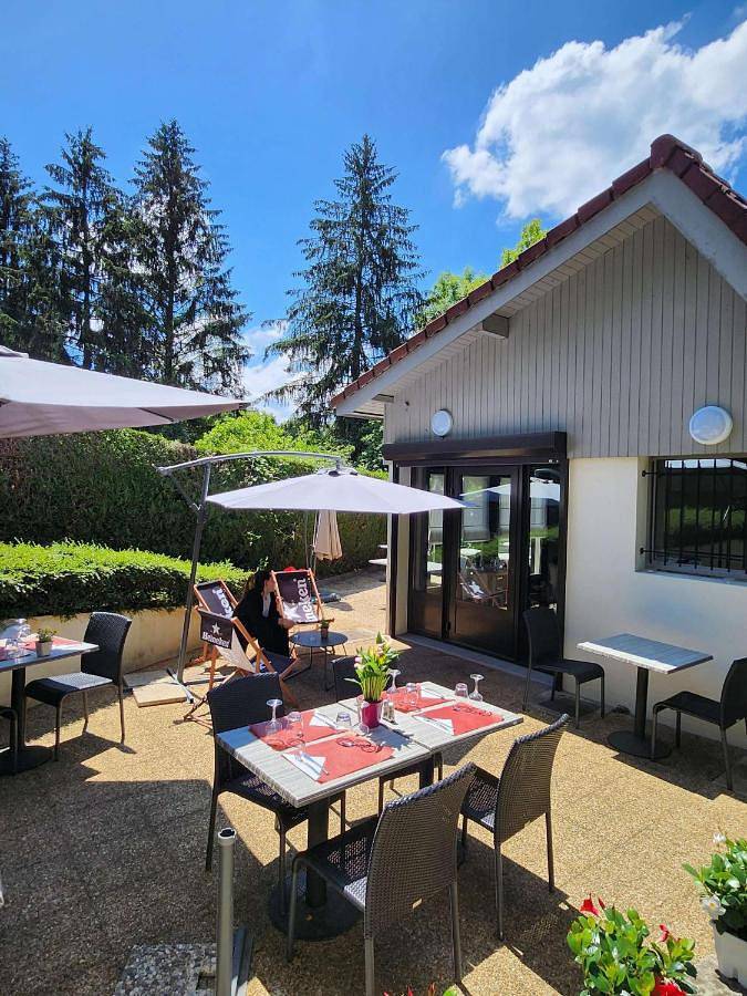 Hôtel pour 3 personnes, avec terrasse, animaux acceptés à Cran-Gevrier - 4