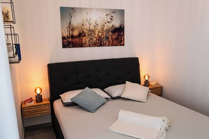 Appartement entier, Appartement moderne avec vue mer, équipements haut de gamme et parking privé in Capo d'Orlando, Province de Messina