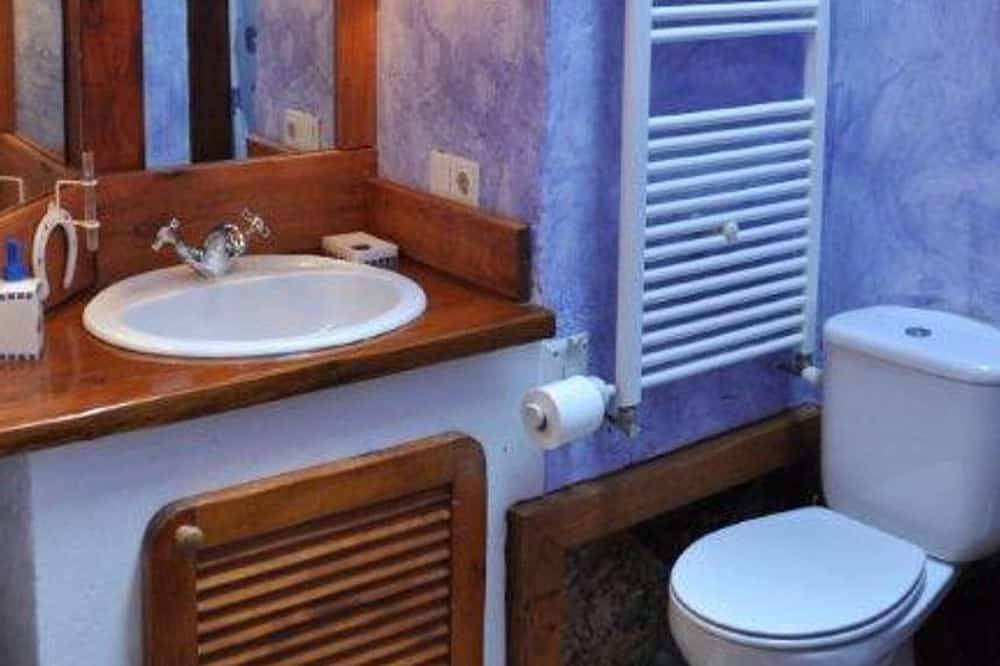 Apartamento entero, Apartamento 1 dormitorio - 4 personas: Con encanto y vistas bonitas al jardín. in Olmedo (Spain), Provincia de Valladolid
