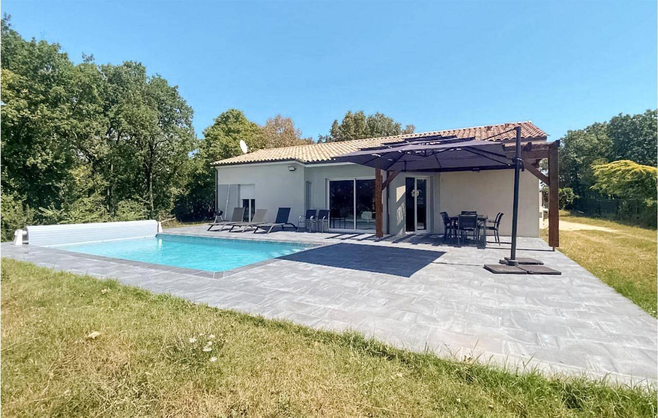 Four-Bedroom Holiday Home in Monségur (Lot-et-Garonne), Région de Villeneuve-sur-Lot