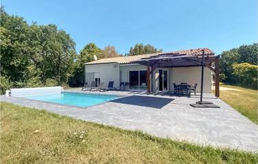 Gîte pour 8 personnes, avec piscine à Monségur (Lot-et-Garonne)