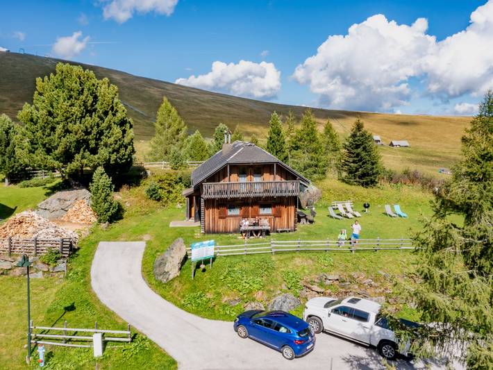 Ferienhaus für 10 Personen, mit Balkon und Terrasse sowie Garten und Seeblick am Falkertsee