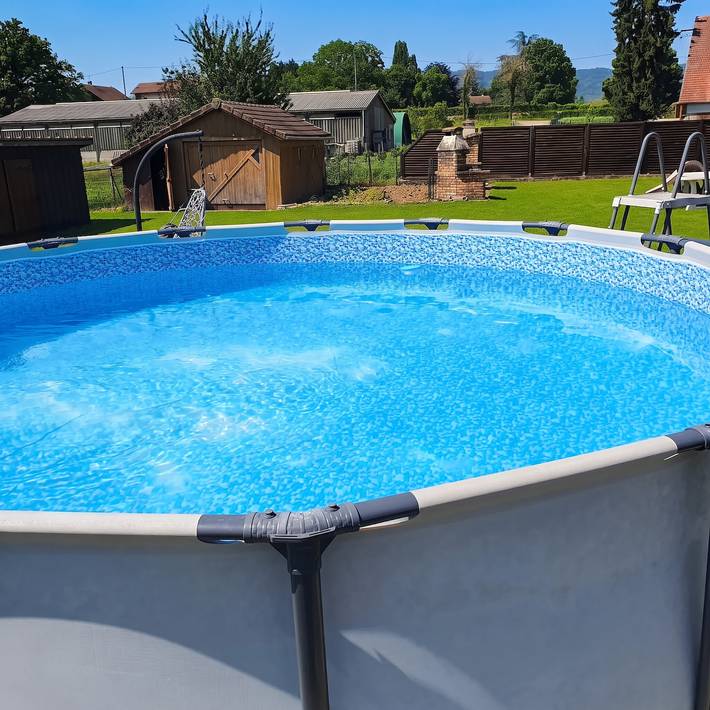 Geräumiges Ferienhaus mit privatem Pool in Arenthon in Arenthon, Region Bonneville