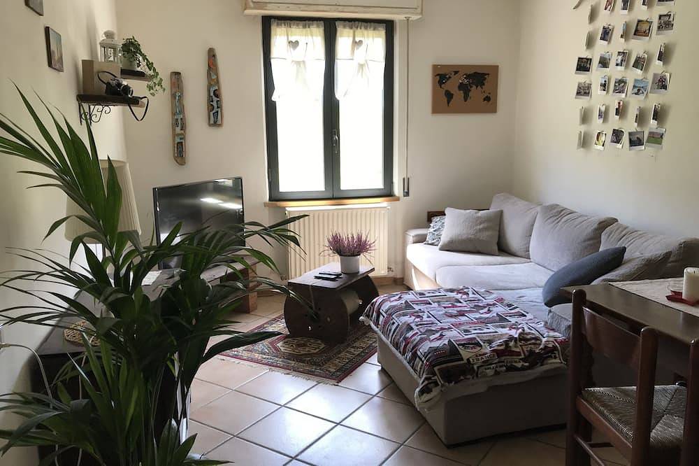 Casa dei nonni surrounded by nature and mountains in Borgo Val di Taro, Appennino Parmense