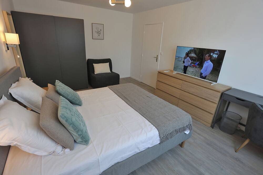 Appartement entier, Lumineux et moderne appartement 2P de 55 m2 standing proche Strasbourg in Reichstett, Région de Strasbourg
