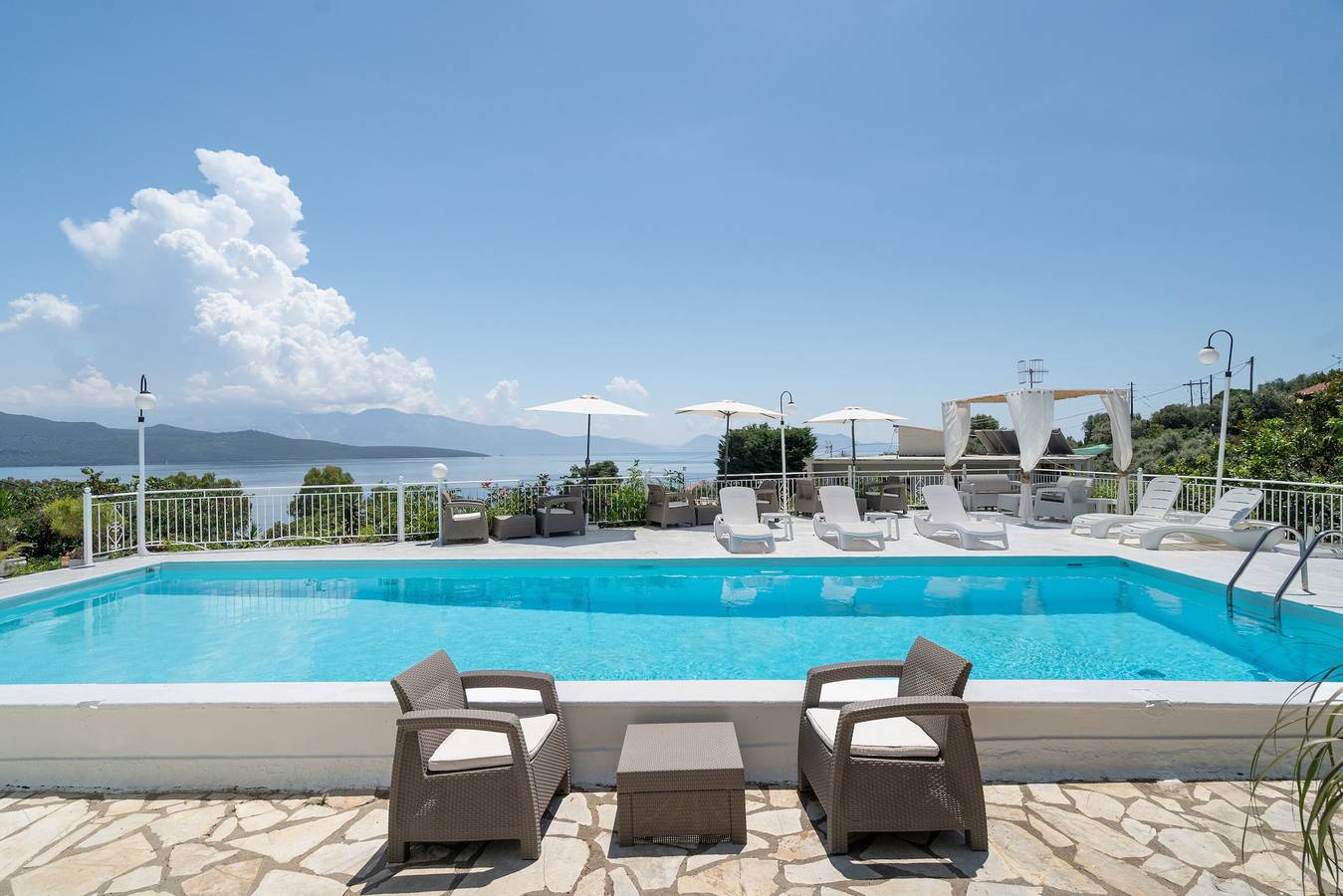 Zimmer "Erdgeschoss" mit Gemeinschaftspool und Wlan in Nikiana, Alexandros