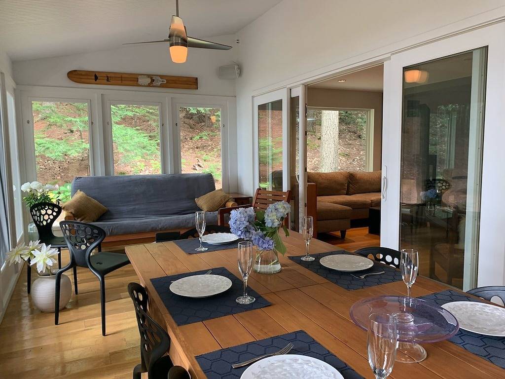 Modern Lake House on Secluded Cove with Private Peninsula in Enfield, Grafton County