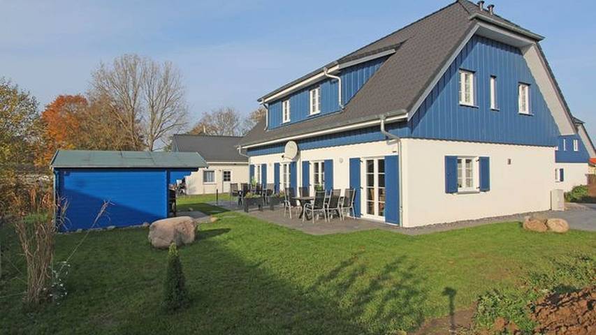 Ferienhaus für 8 Personen, mit Terrasse und Garten in Altefähr