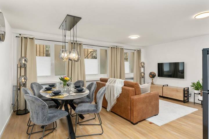 Ferienwohnung für 8 Personen, mit Balkon und Ausblick - 1