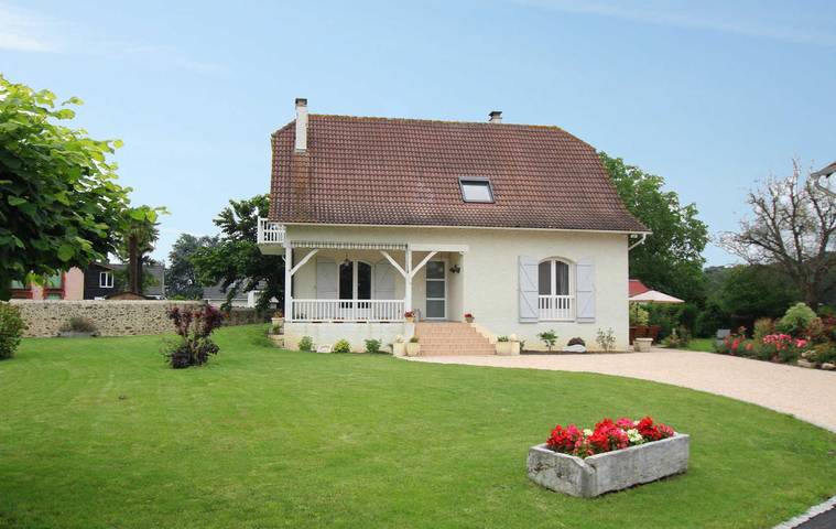Gîte pour 6 personnes, avec jardin et terrasse