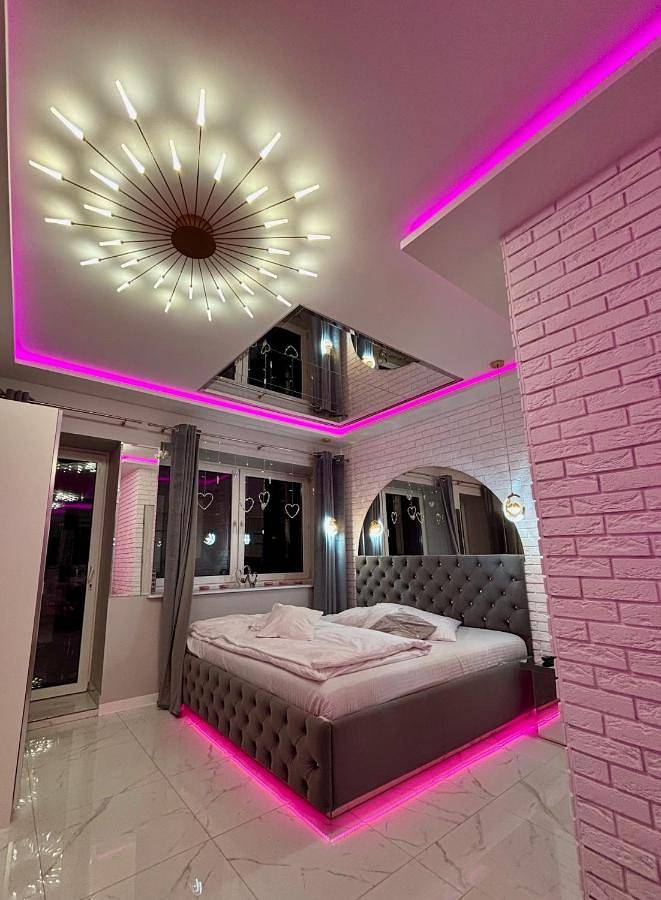 Apartament "Love Island" Jacuzzi Spa z dużą wanną z hydromasażem dla Dwojga in Gniezno, Wielkopolska