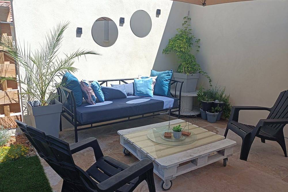New villa with pool, air-conditioning and all comforts near Uzes in Uzès, Nimes und Umgebung