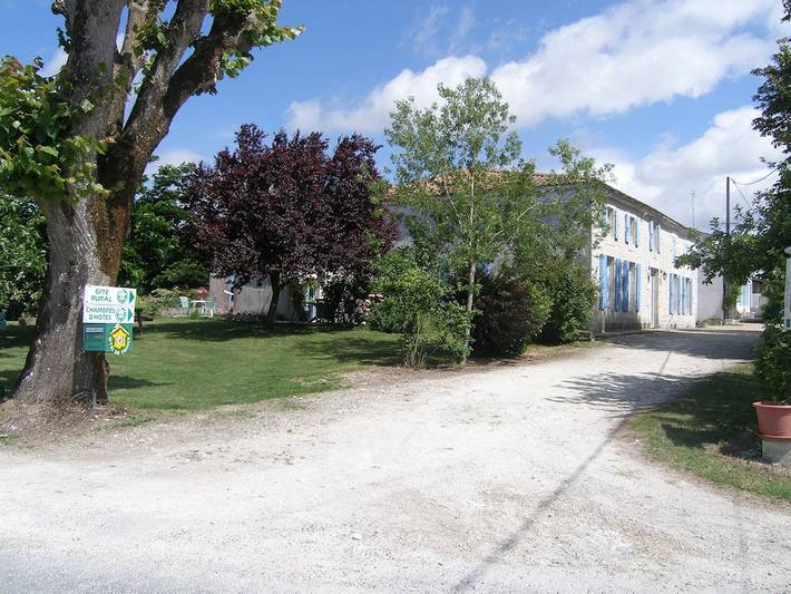 Chambre d’hôte pour 4 personnes, avec jardin et piscine - 1