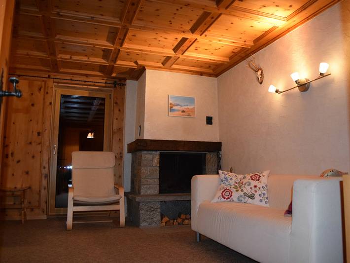 Ganze Ferienwohnung, Wohnung Stücklihaus - 6-Bettwohnung in Sufers, Hinterrhein