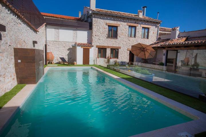 Casa rural para 2 personas, con Terraza además de Jardín y Piscina en La Alcarria - 2