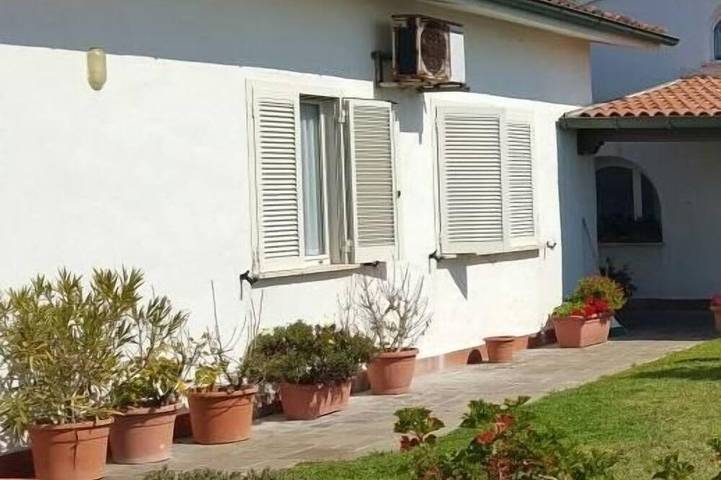 Studio, side sea view, first floor (Gelsomino) in Anzio, Rom Provinz