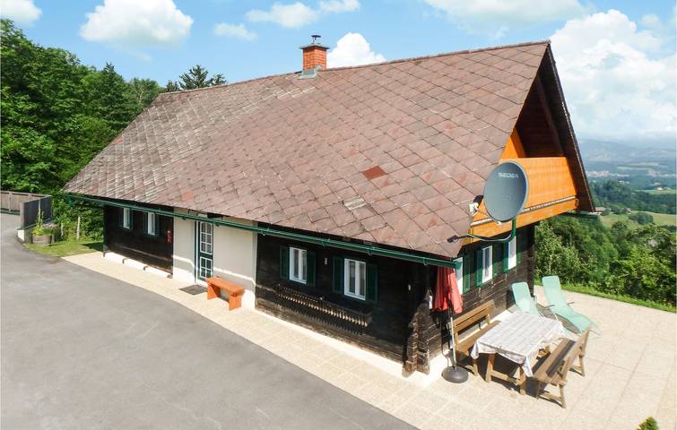 Gemütliche Wohnung mit Terrasse, Küche und Kamin – Parkplatz inklusive in Eibiswald, Steirerland