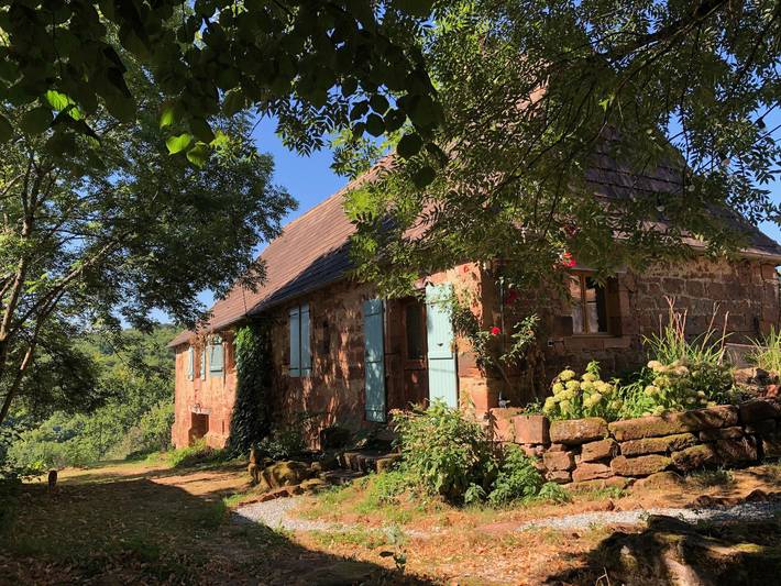 Gîte pour 6 personnes, avec piscine