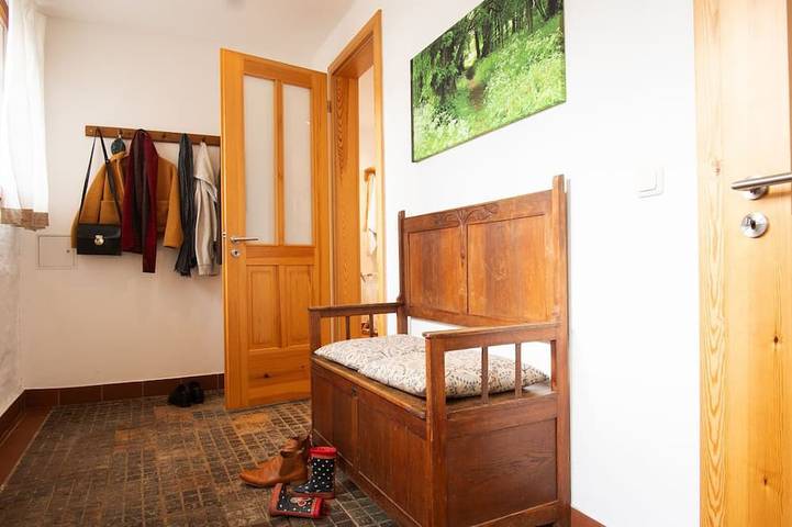 Ganze Wohnung, Small romantic apartment with sauna, garden, pool in Pegau, Burgenlandkreis