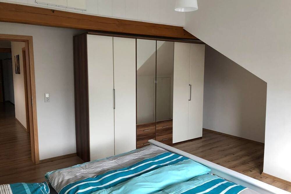 Ganze Wohnung, Rupp Ferienwohnung - Appartement/Fewo, Dusche oder Bad, Wc, 2 Schlafräu in Wallerfangen, Saargau