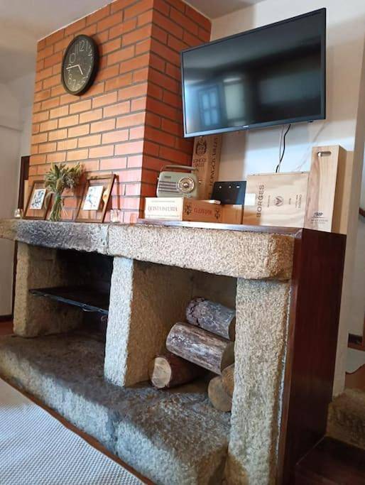 Gîte pour 4 personnes, avec terrasse et vue dans Sistelo - 3