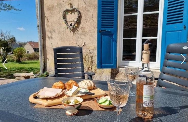 Gîte pour 4 personnes, avec terrasse et jardin, animaux acceptés à Lormes - 2