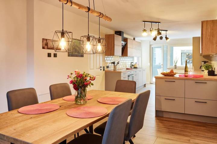 Ferienhaus für 6 Personen, mit Ausblick und Garten - 1
