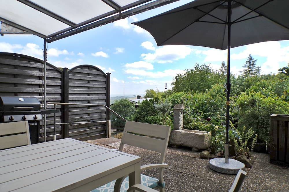 Gemütliches Ferienhaus am Knoten im Westerwald ruhige Lage mit Terrasse & Garten in Arborn, Greifenstein