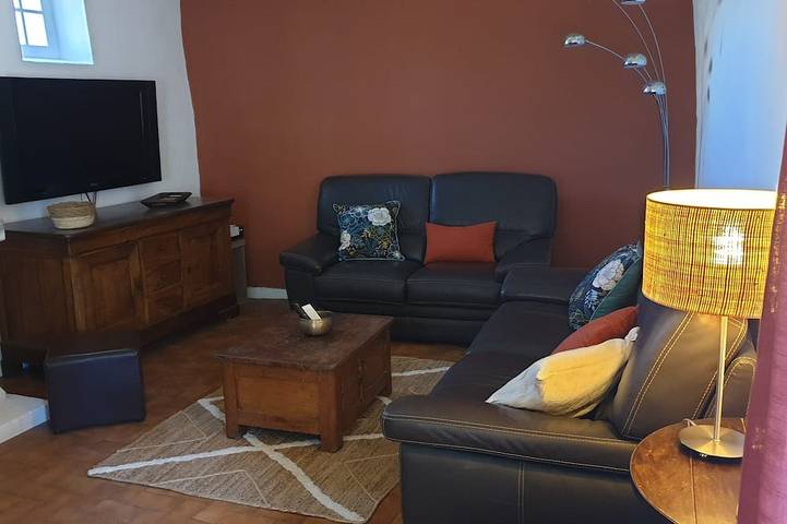 Location de vacances pour 7 personnes, avec terrasse à Saint-Pons-la-Calm - 4