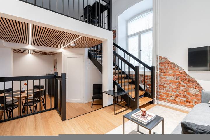 Ganze Wohnung, Stylish Loft next to City Center & Lake Pyhäjärvi in Pirkanmaa