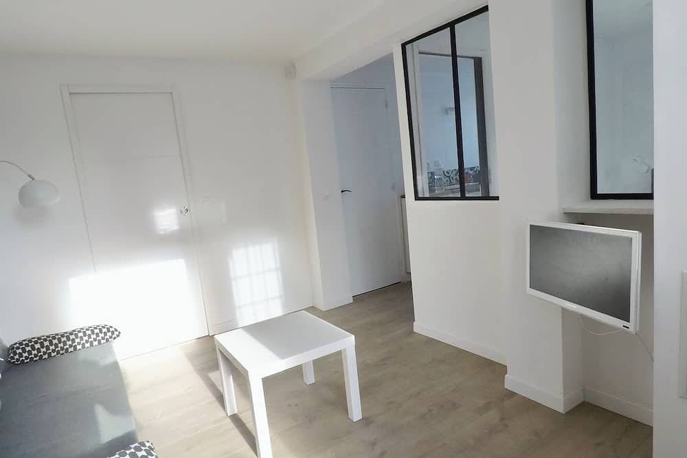 Apartamento entero, 2-room apartment in quiet neighborhood in Bièvres, Essonne