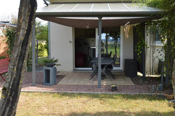 Maison de vacances pour 4 personnes, avec Jacuzzi et Terrasse ainsi que Jardin et Vue