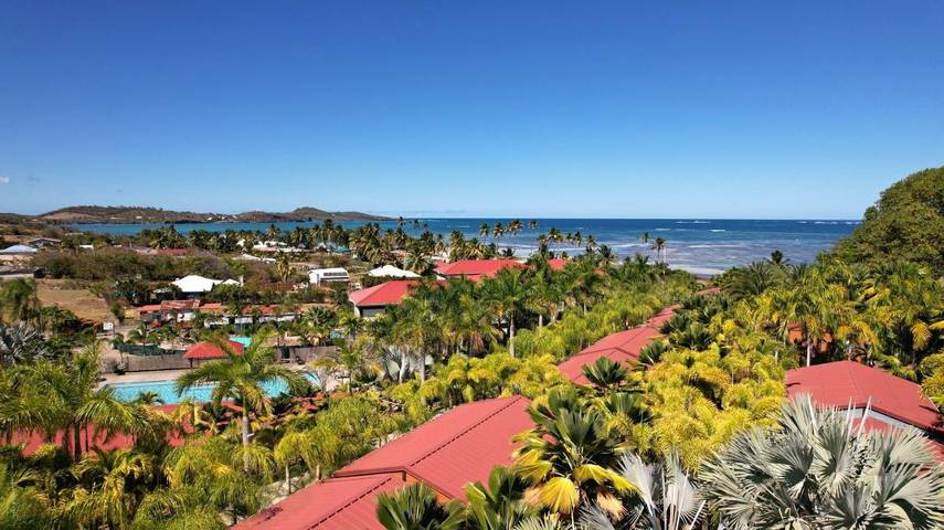 Parc de vacances pour 6 personnes, avec piscine et jardin en Martinique - 2
