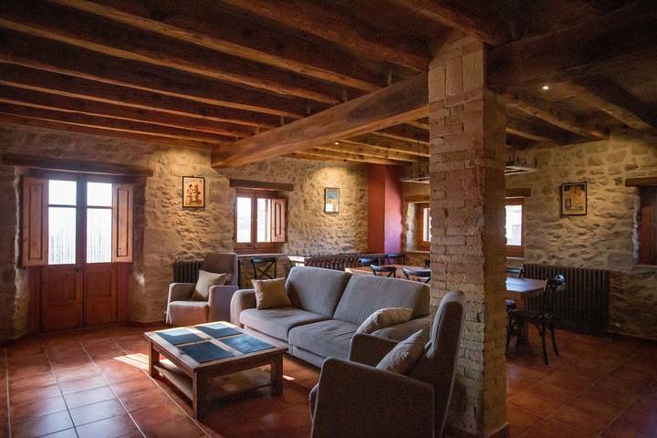 Chalet para 16 personas, con jardín en Solsonés - 3