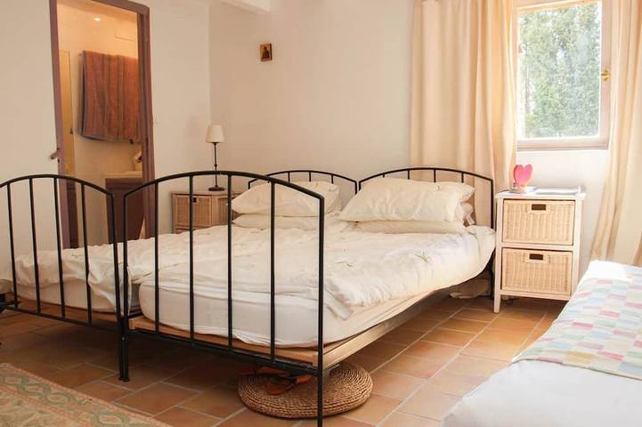 Location de vacances pour 7 personnes, avec terrasse à Seillans - 2