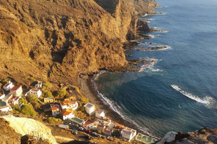 Casa rural para 5 personas, con balcón además de vistas al mar y jardín en La Gomera - 2
