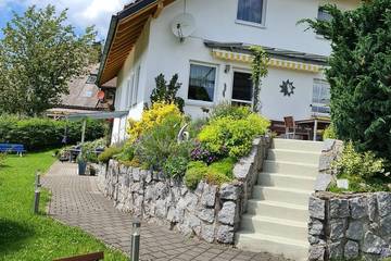 Ferienwohnung für 2 Personen, mit Garten in Schönenberg