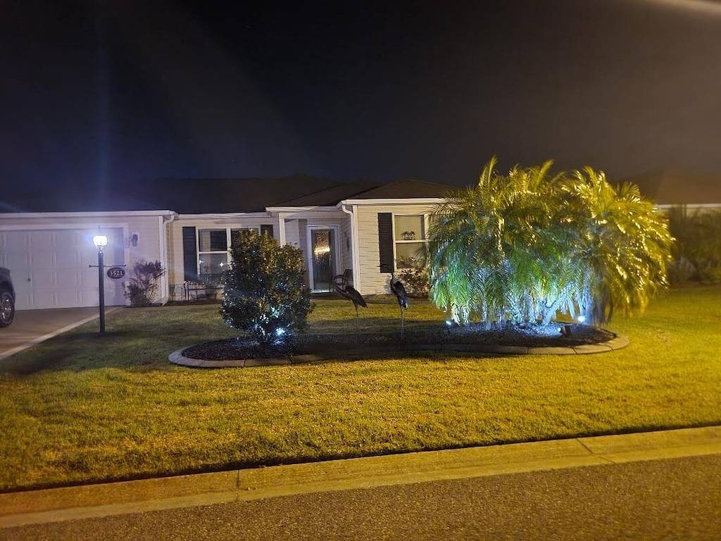 Our home is located in a great location between Brownwood and Lake Sumter. in The Villages, Sumter County