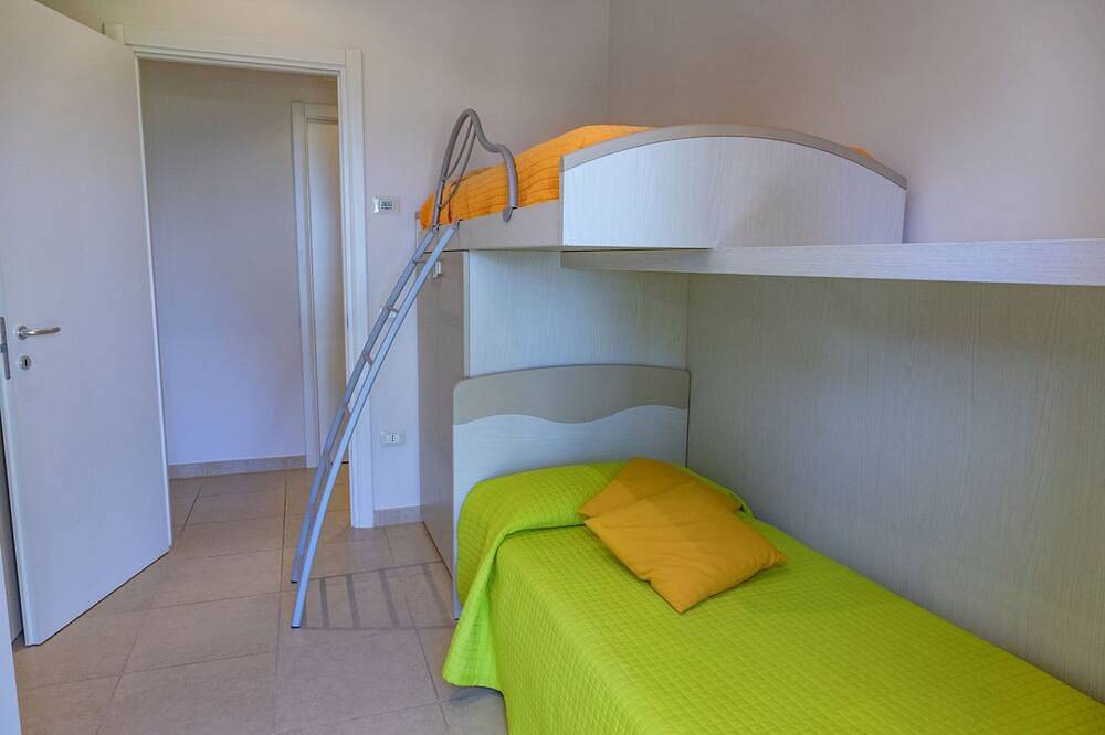 Ganze Wohnung, Sea view apartment in the hills in Senigallia with balcony in Senigallia (Gemeinde), Ancona Provinz