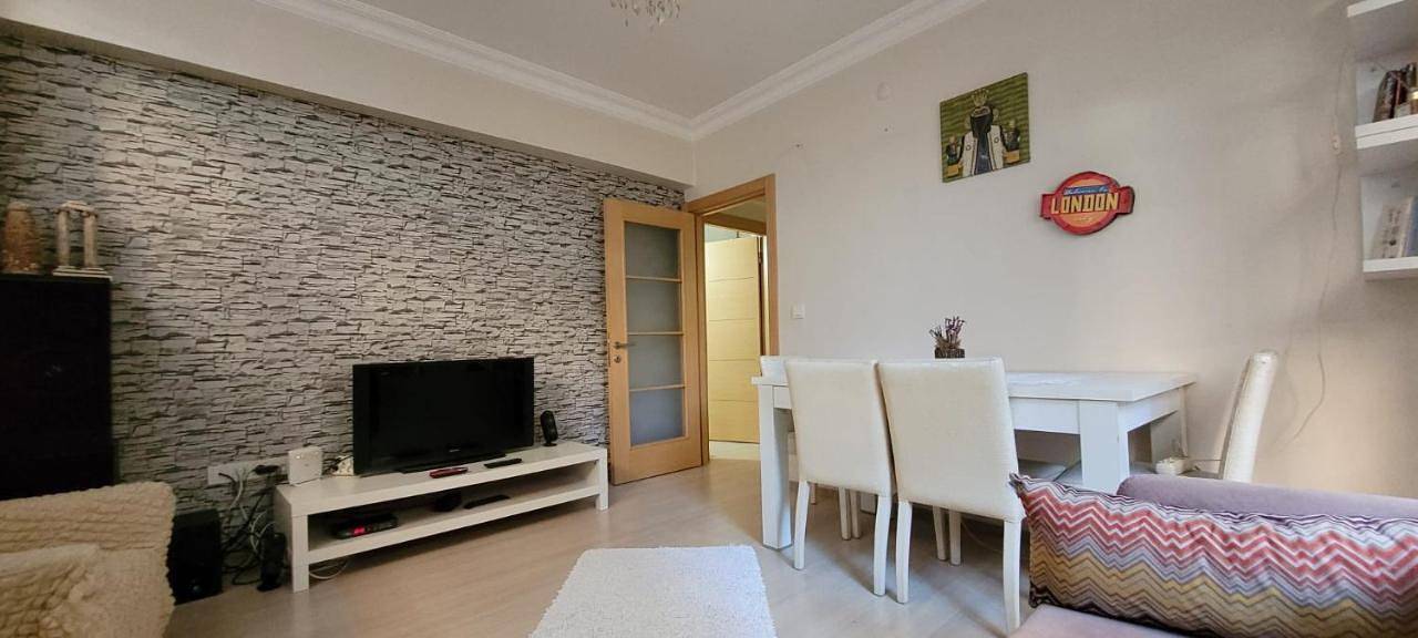 Two-Bedroom Apartment in Kadıköy, Estambul