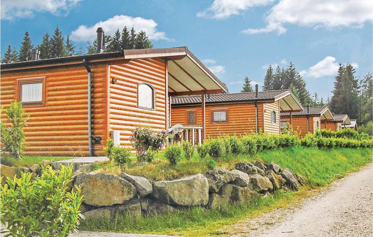 Ferienhaus für 4 Personen, mit Terrasse und Garten in Gerolstein