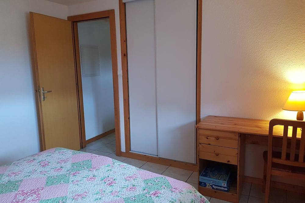 Appartement lumineux au rez de chaussée dans chalet vosgien dominant la vallée. in Tendon (Vosges), Région d'Épinal