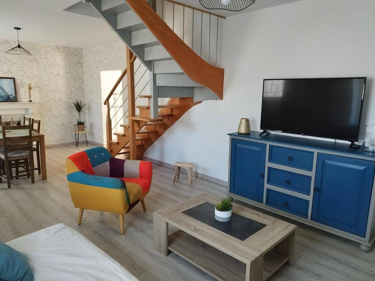 Appartement entier, Two-Bedroom House in Le Faou, Iroise