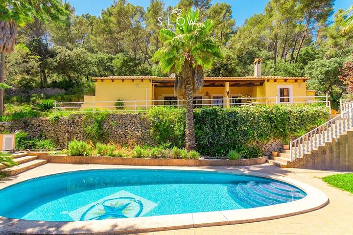 Villa für 8 Personen, mit Pool und Garten sowie Terrasse - 1