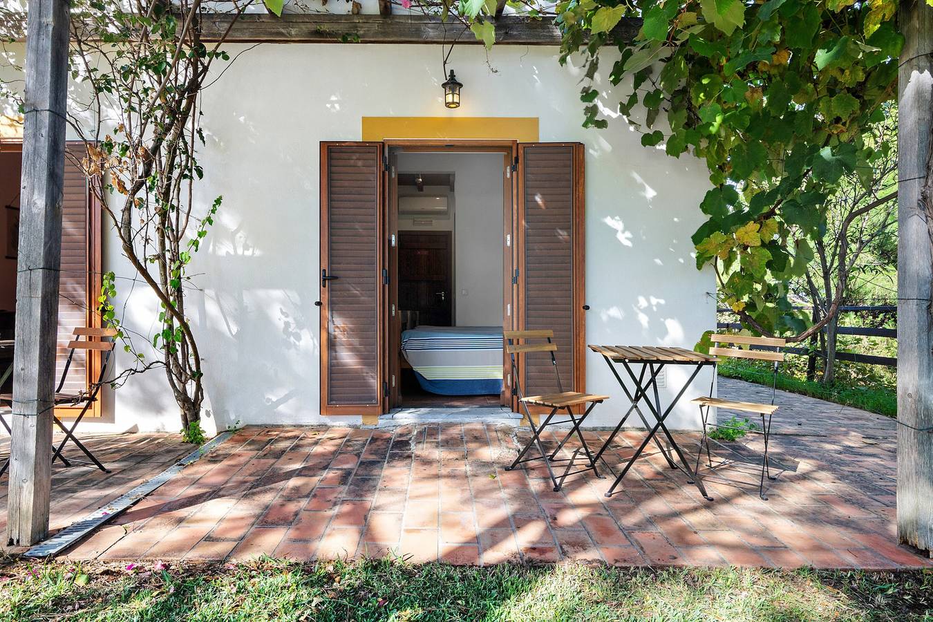 Casa di campagna Vale do Asno - Camera 'Quarto 4' con piscina, Wi-Fi e aria condizionata in Altura, Parque Natural da Ria Formosa