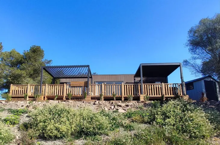 Camping pour 4 personnes, avec piscine ainsi que terrasse et vue - 1