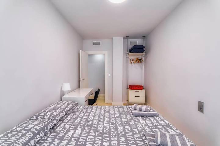 Apartamento entero, En el centro / Aire acondicionado / Wifi / Parking / Netflix / oferta in La Vila, Elche