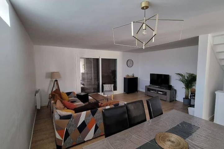 Maison de vacances pour 8 personnes, avec Terrasse et Jardin à Villepinte