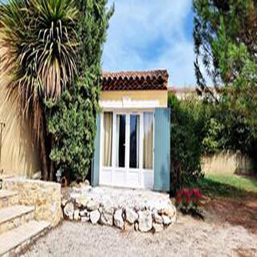 One-Bedroom House in Pierrevert, Regionaler Naturpark Luberon