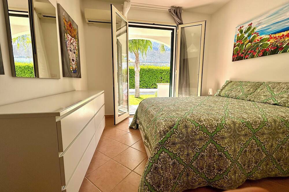 Apartamento entero, Nika house in verdant residence 150 meters from the sea in Isola delle Femmine, Provincia de Palermo